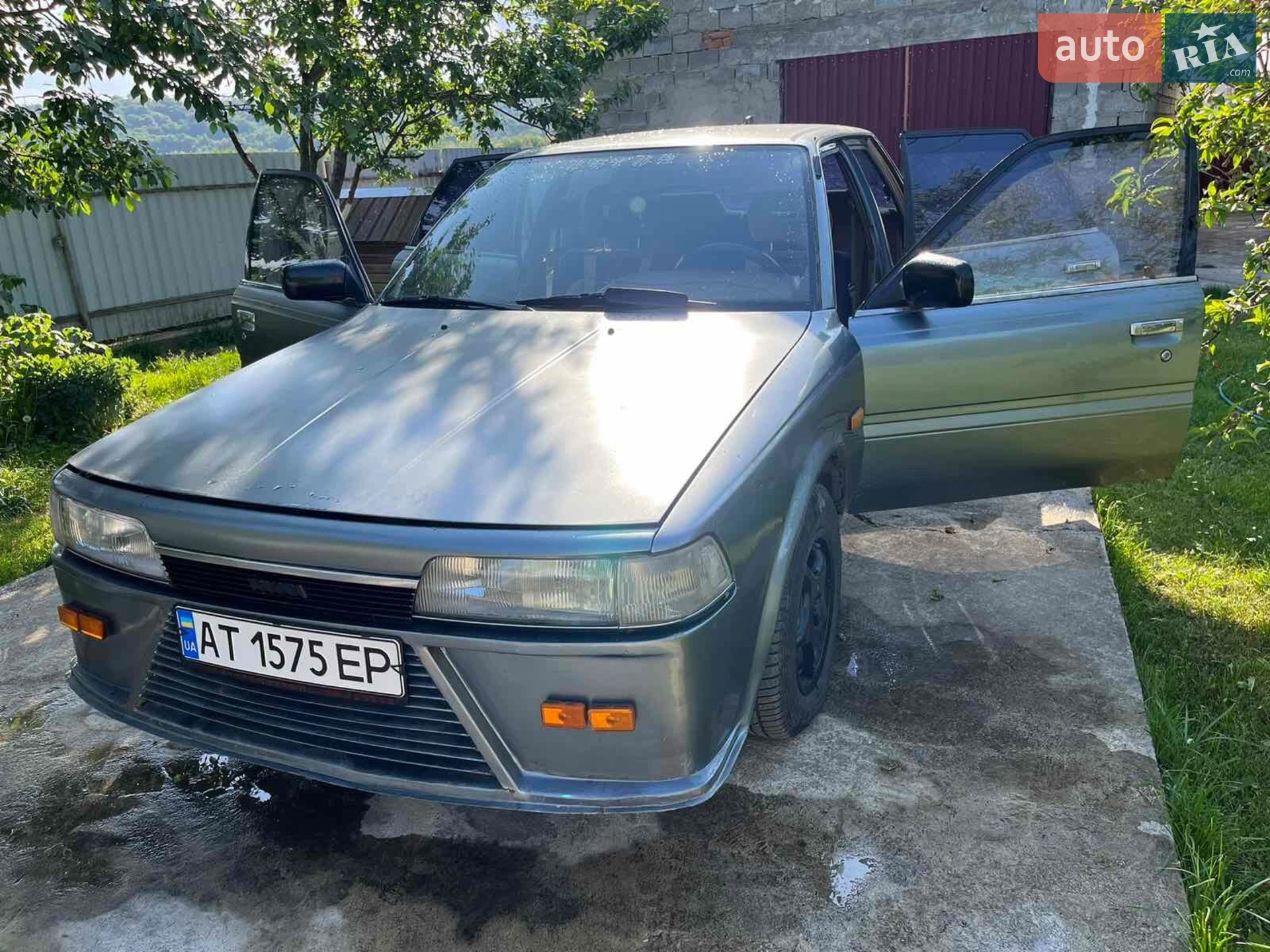 Toyota Camry, 1987