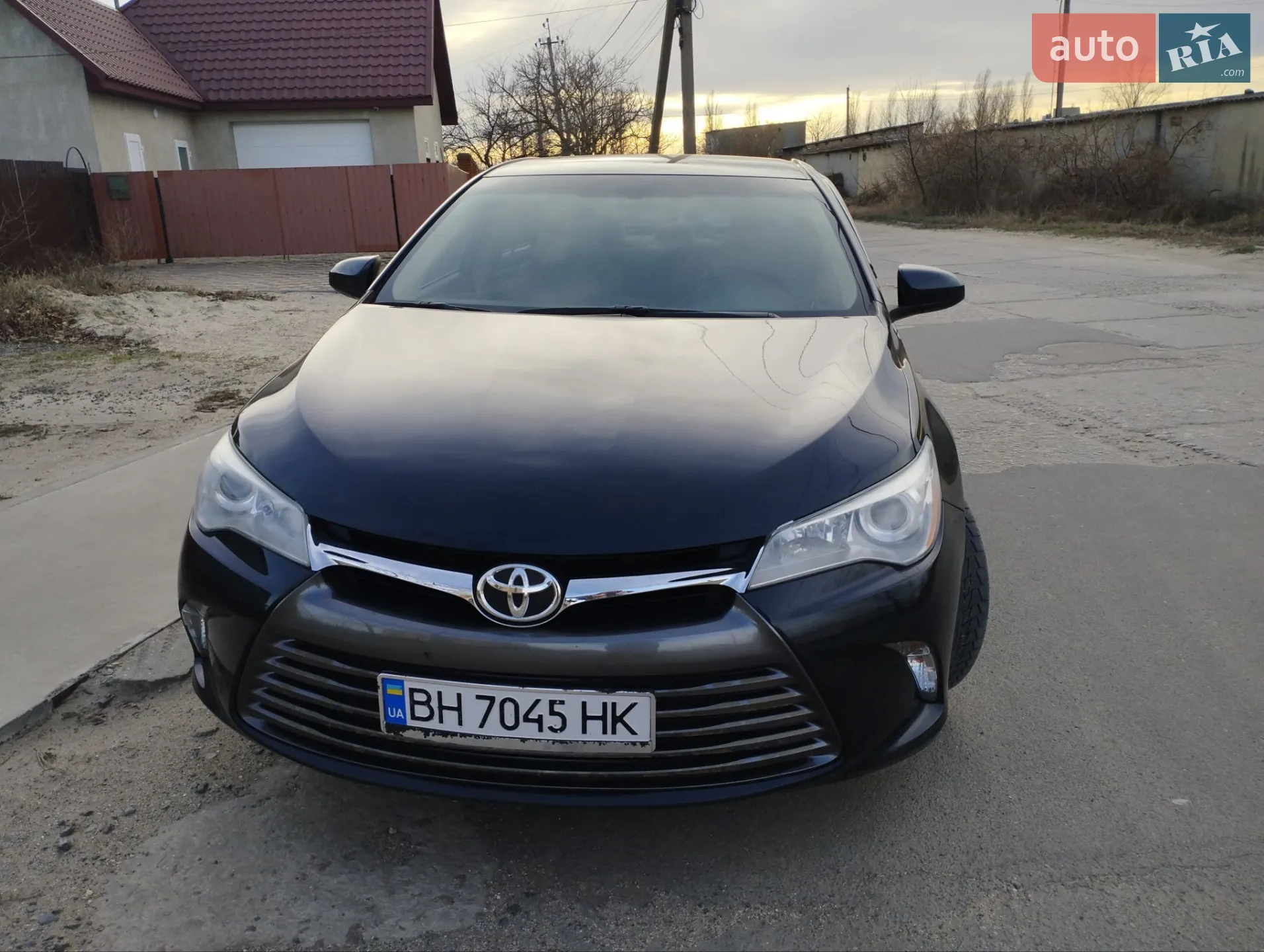 Toyota Camry 2015 — 1