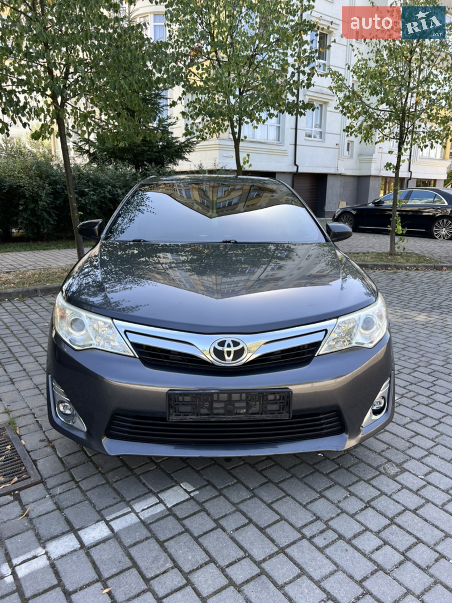 Toyota Camry, 2011