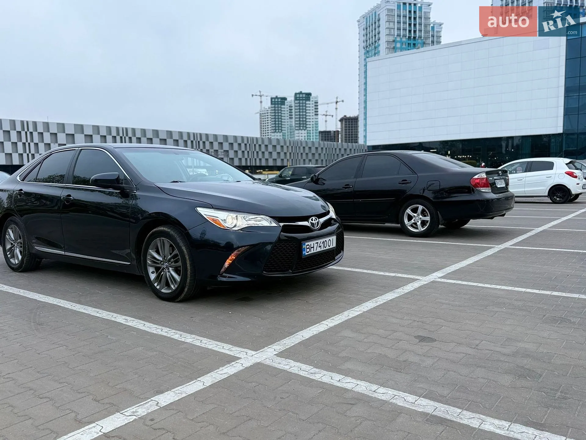 Toyota Camry, 2016