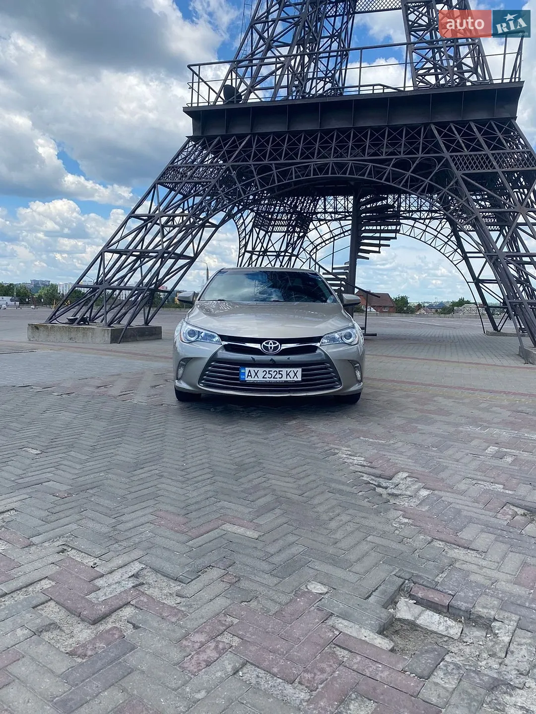 Toyota Camry, 2016