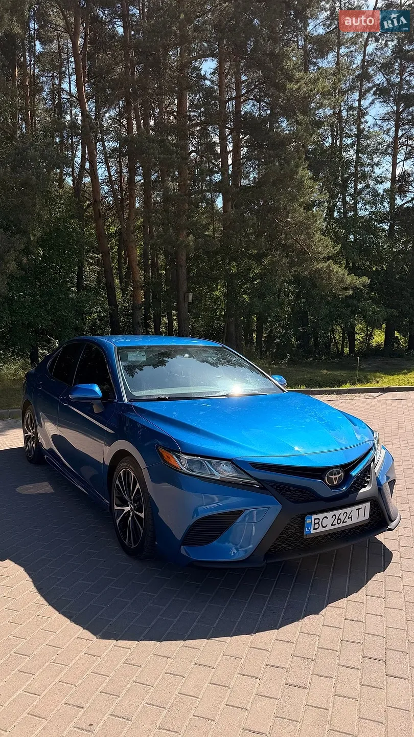 Toyota Camry, 2020