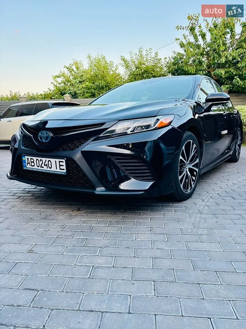 Toyota Camry, 2018