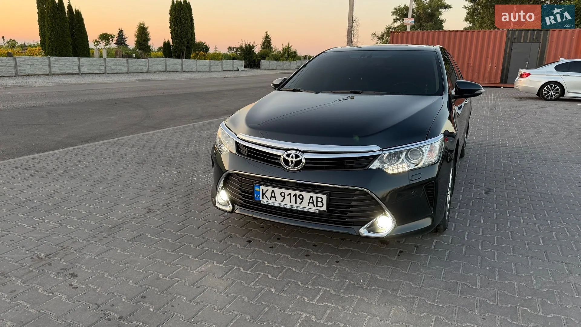 Toyota Camry, 2016