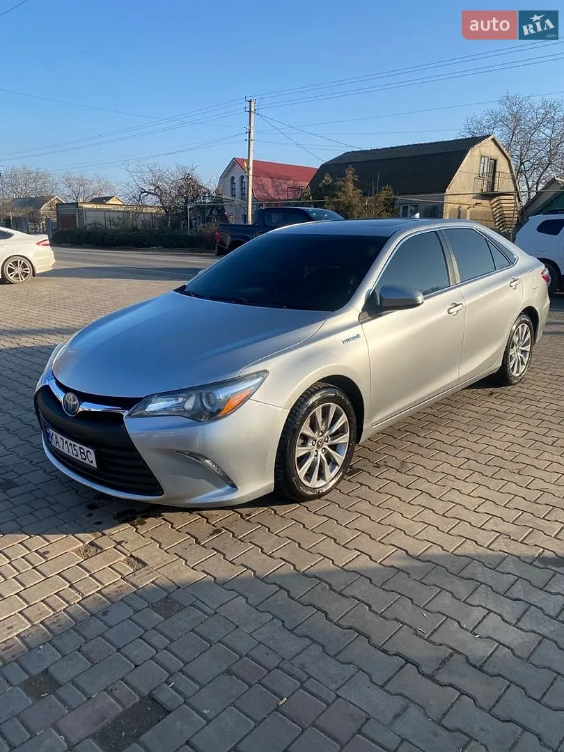 Toyota Camry, 2015