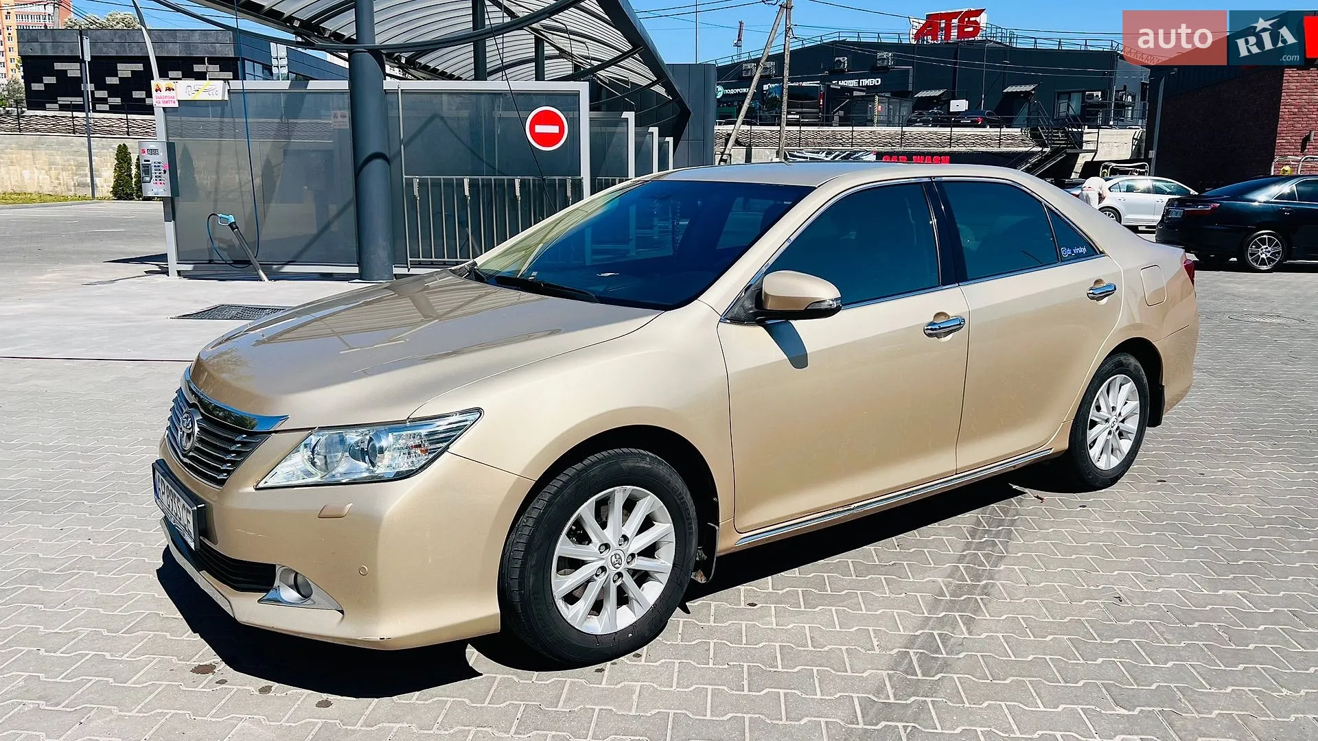 Toyota Camry, 2011