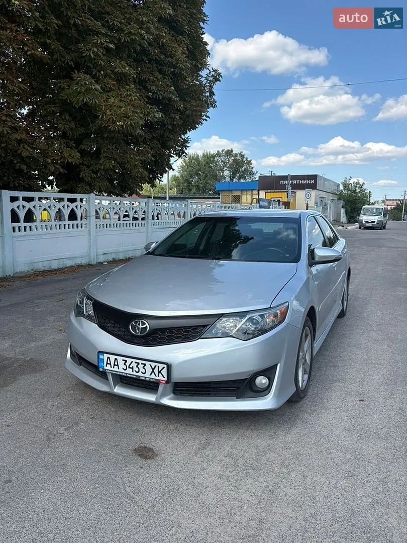 Toyota Camry, 2014