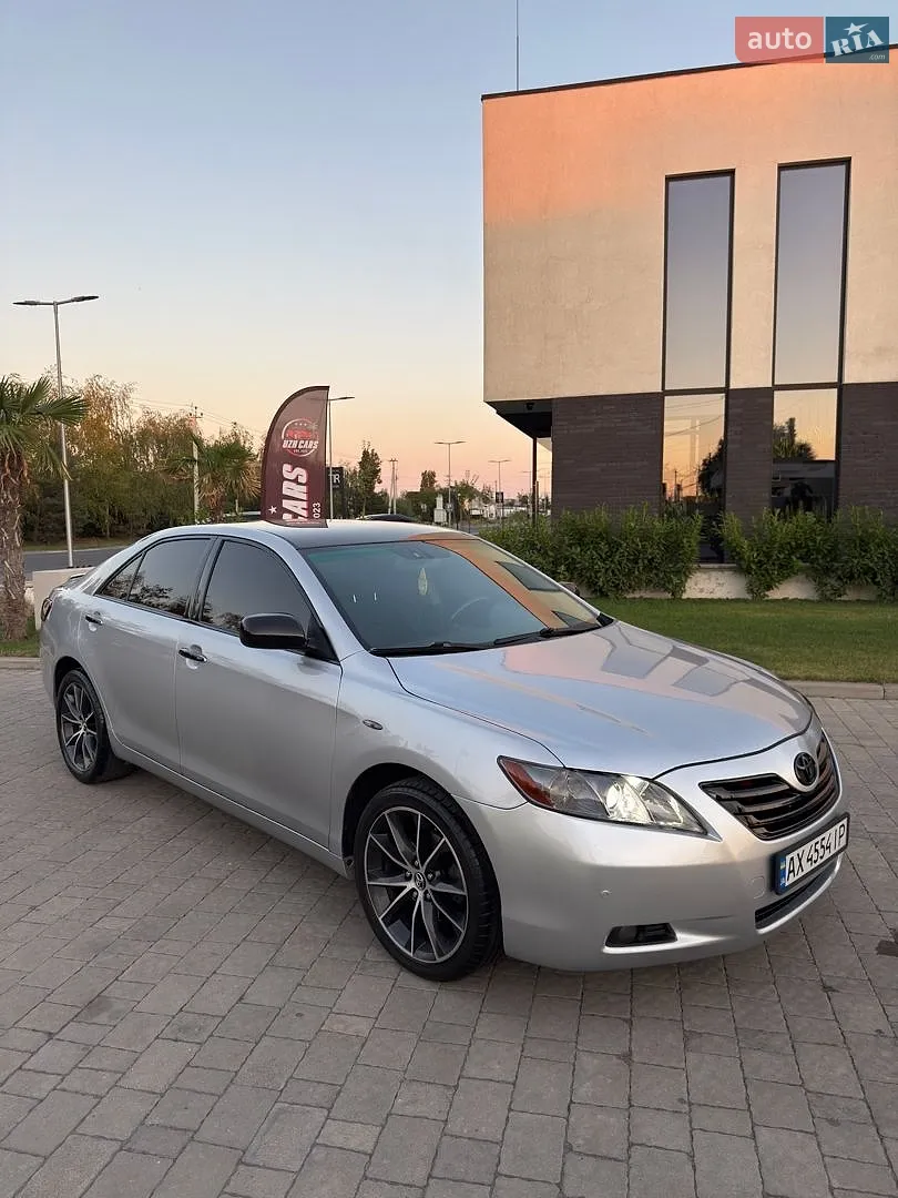 Toyota Camry, 2008