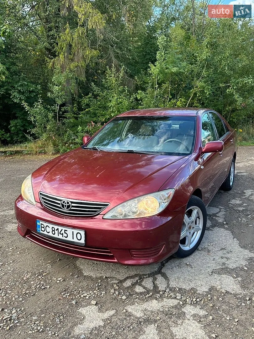 Toyota Camry, 2005