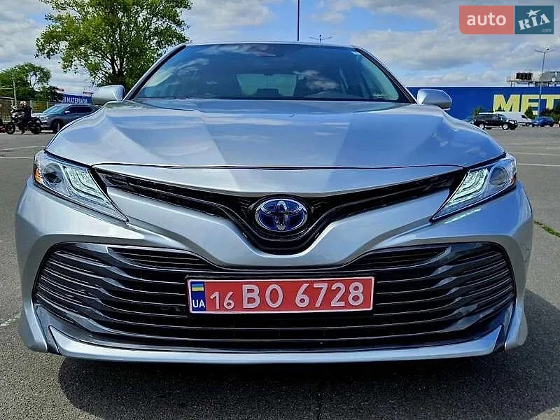 Toyota Camry, 2020
