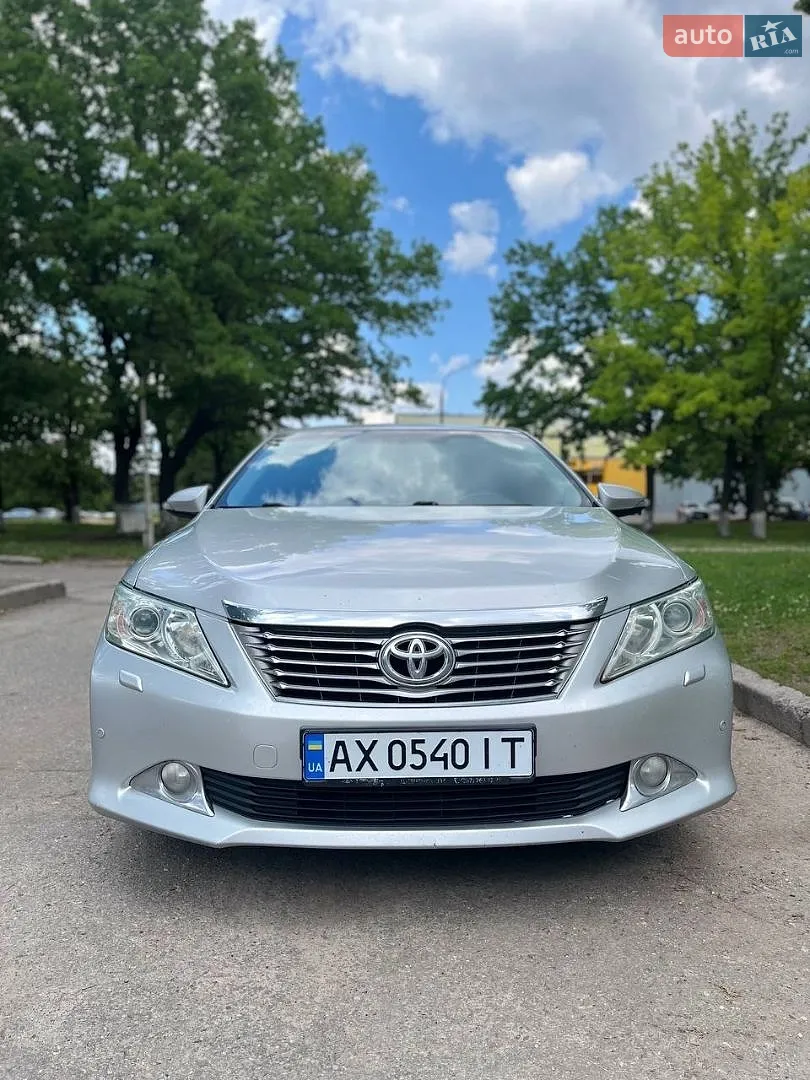 Toyota Camry, 2012