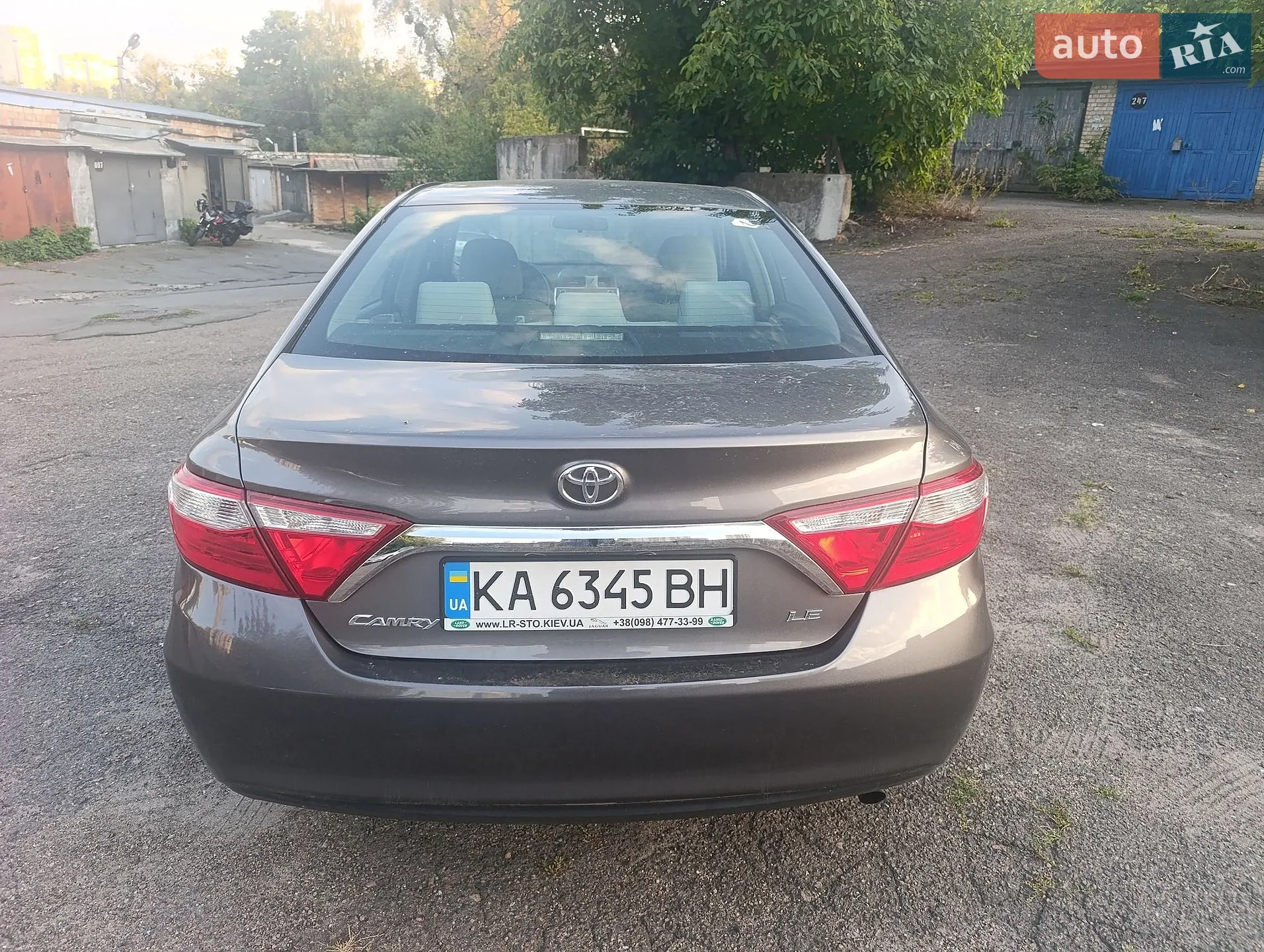 Toyota Camry, 2016