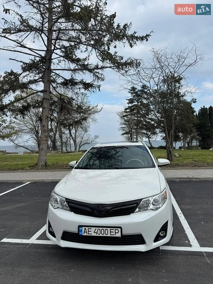 Toyota Camry, 2014