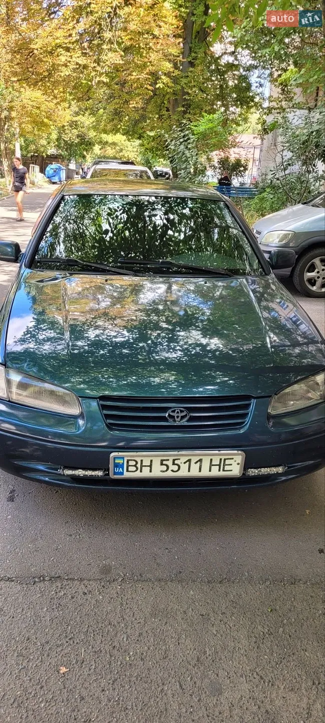 Toyota Camry, 1998