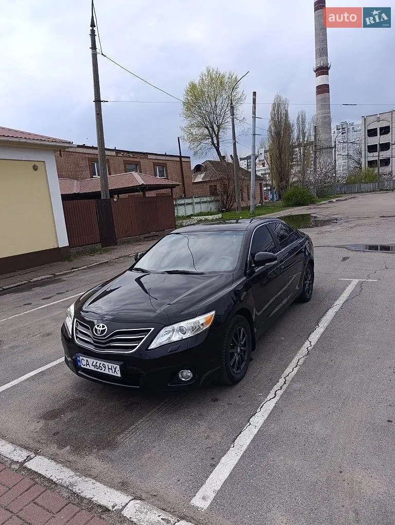 Toyota Camry, 2011
