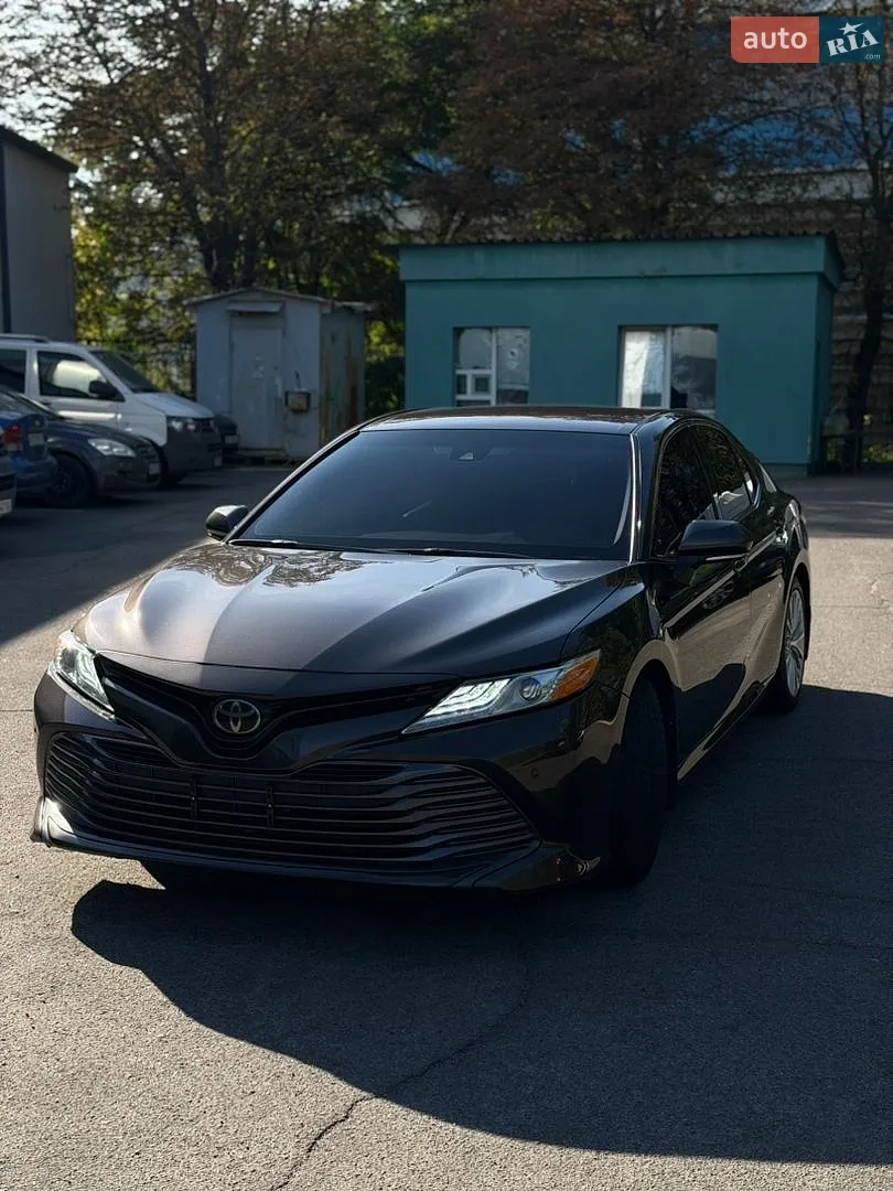 Toyota Camry, 2017