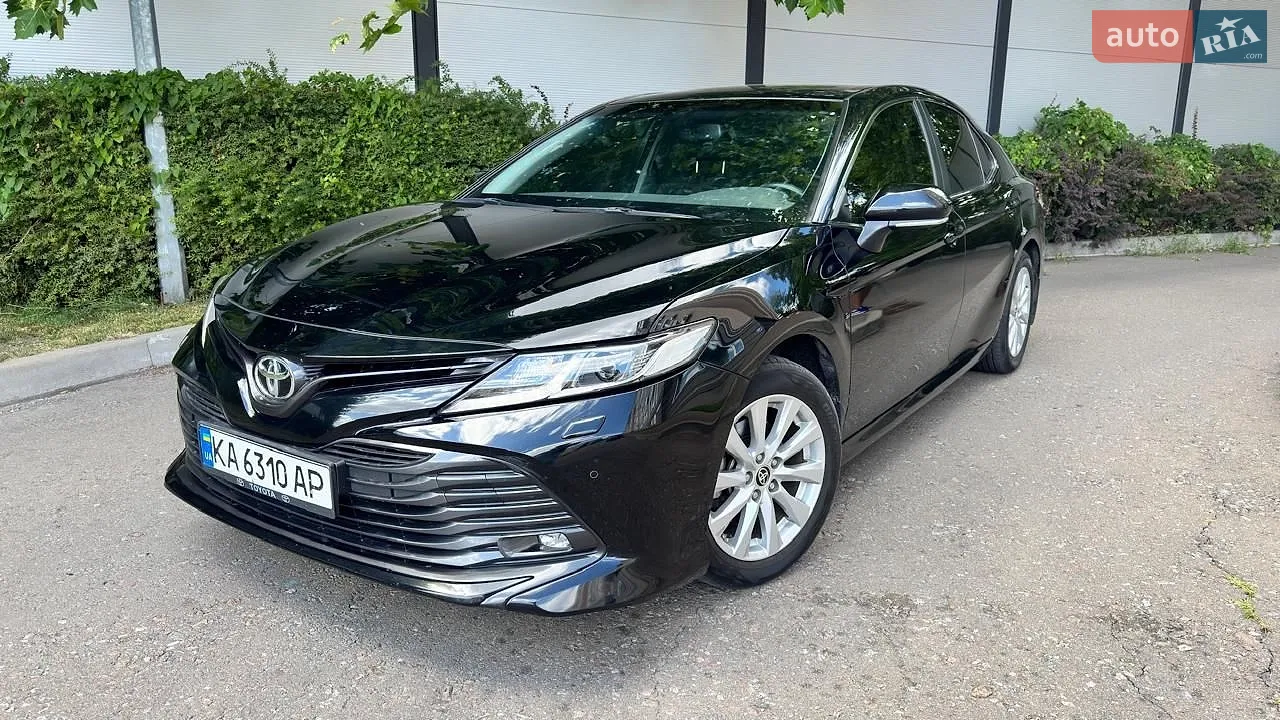 Toyota Camry, 2020