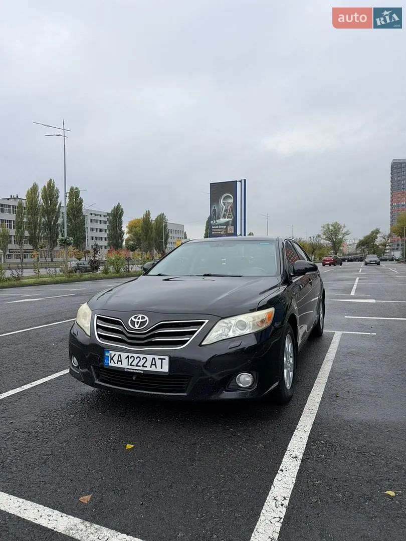 Toyota Camry, 2011
