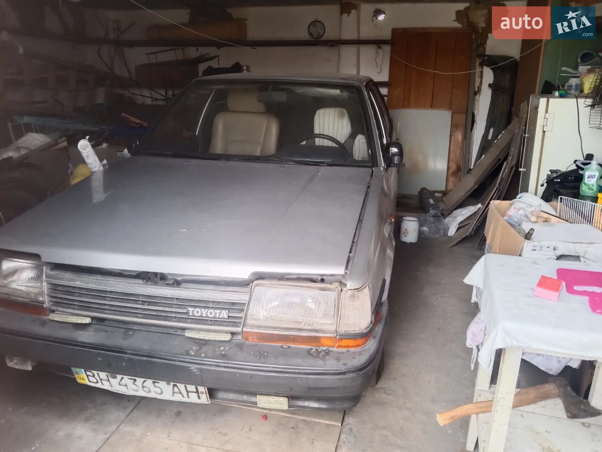 Toyota Carina, 1985
