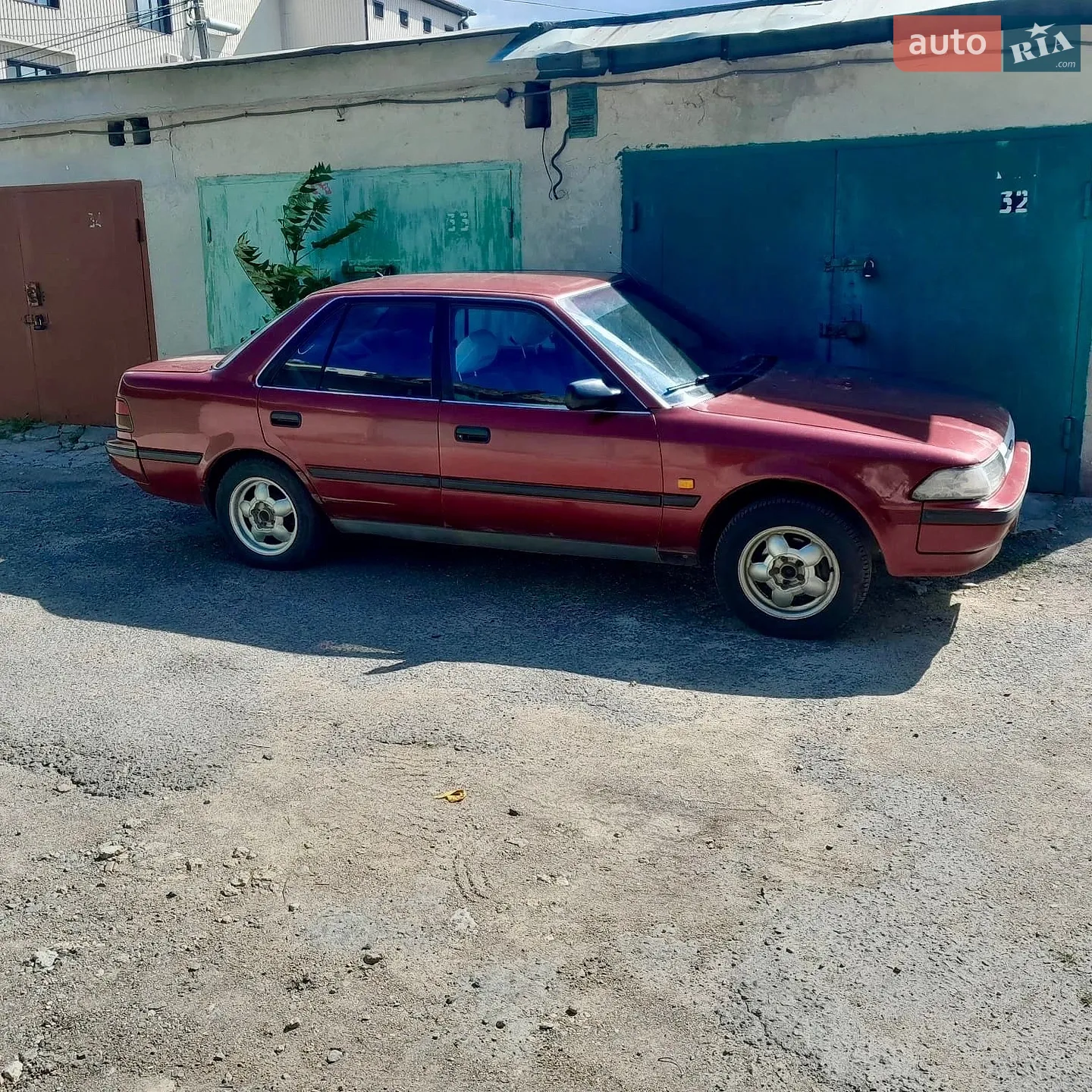 Toyota Carina, 1992