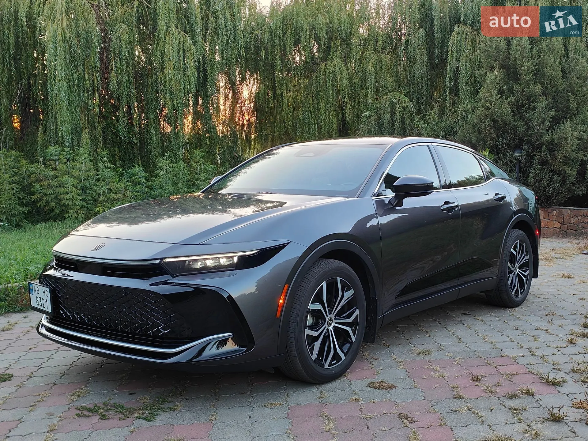 Toyota Crown, 2023