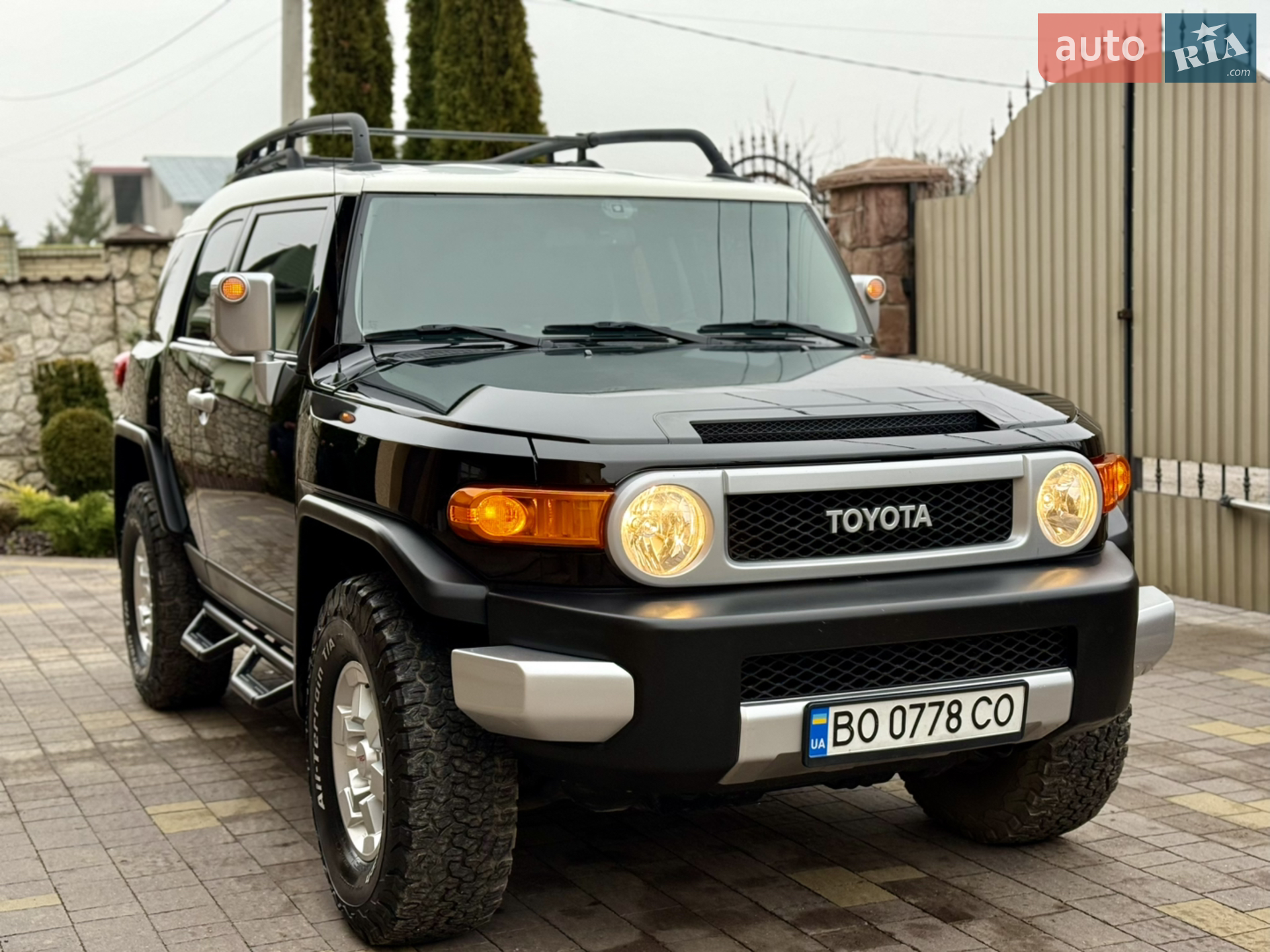 Toyota FJ Cruiser, 2012