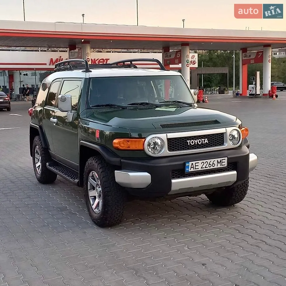 Toyota FJ Cruiser, 2014