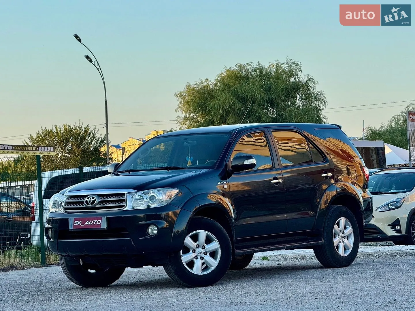 Toyota Fortuner, 2010