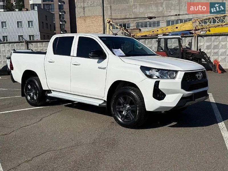 Toyota Hilux, 2024