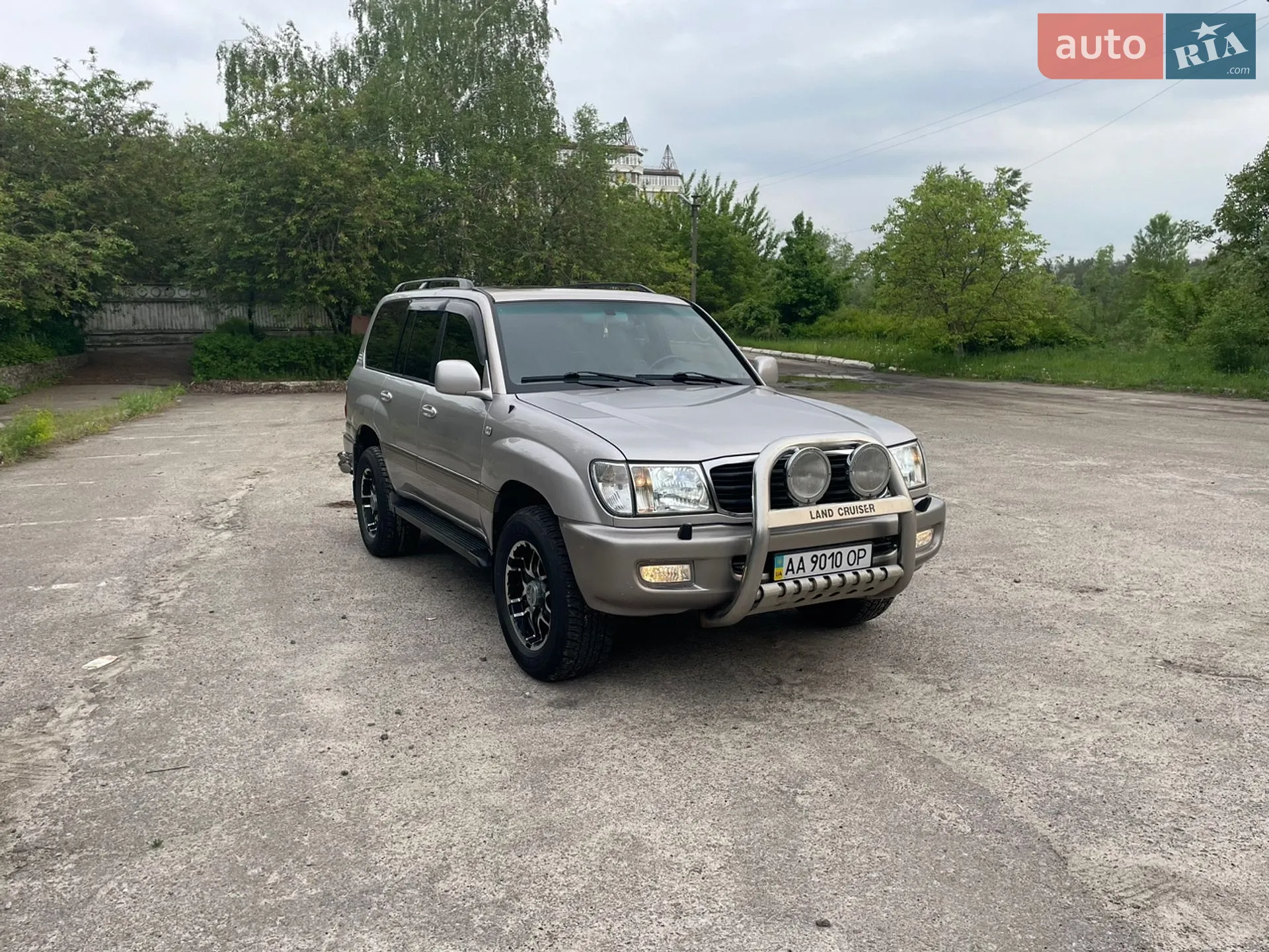 Toyota Land Cruiser, 2001