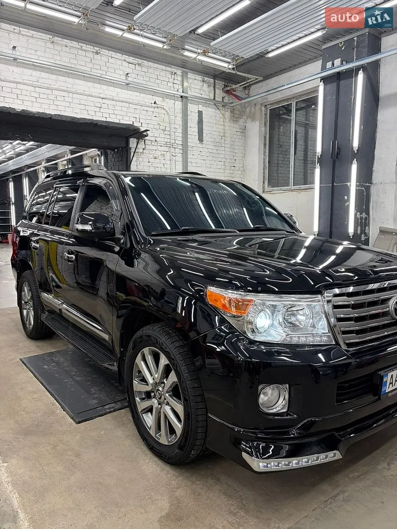 Toyota Land Cruiser, 2012