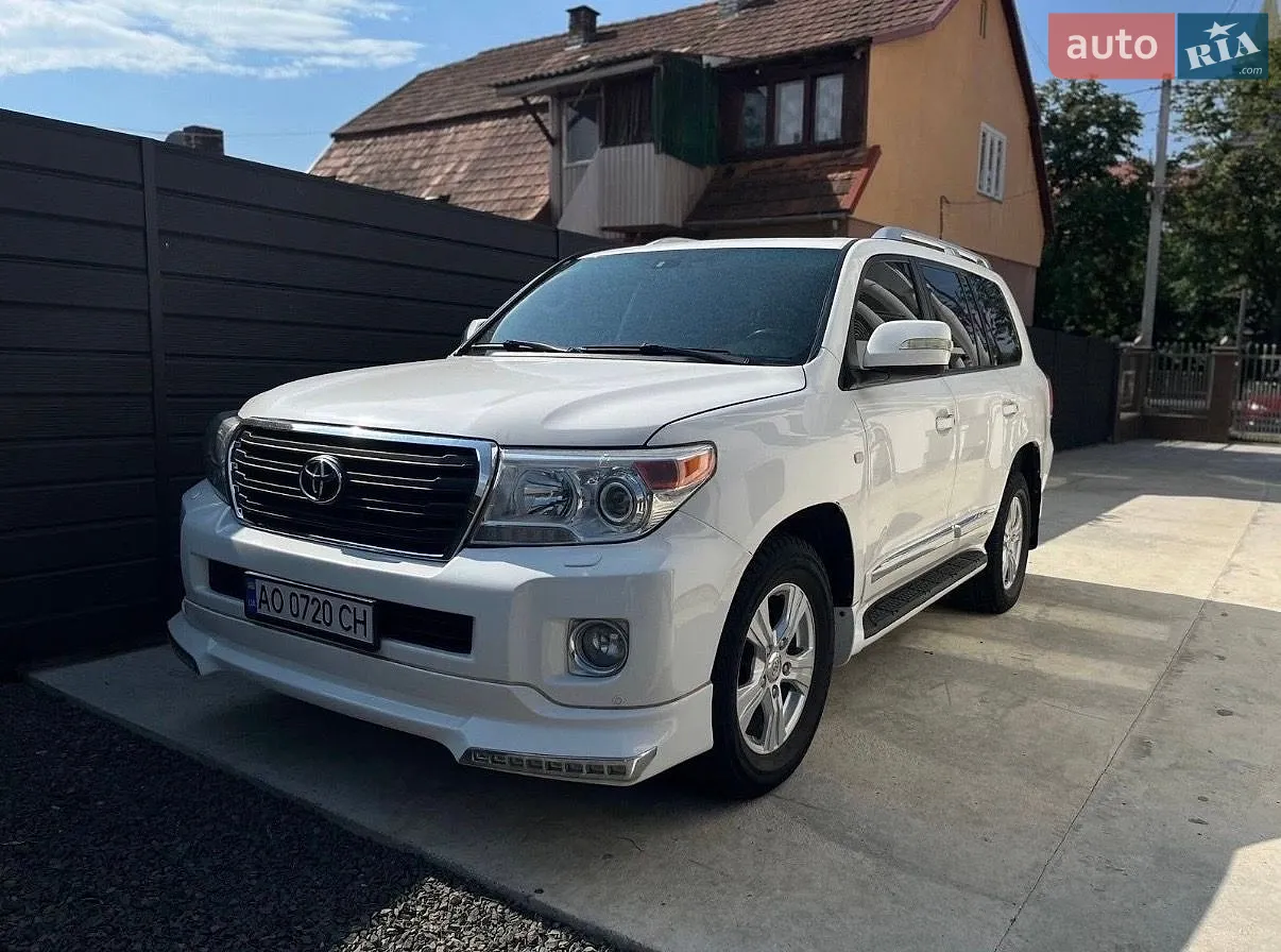 Toyota Land Cruiser, 2010