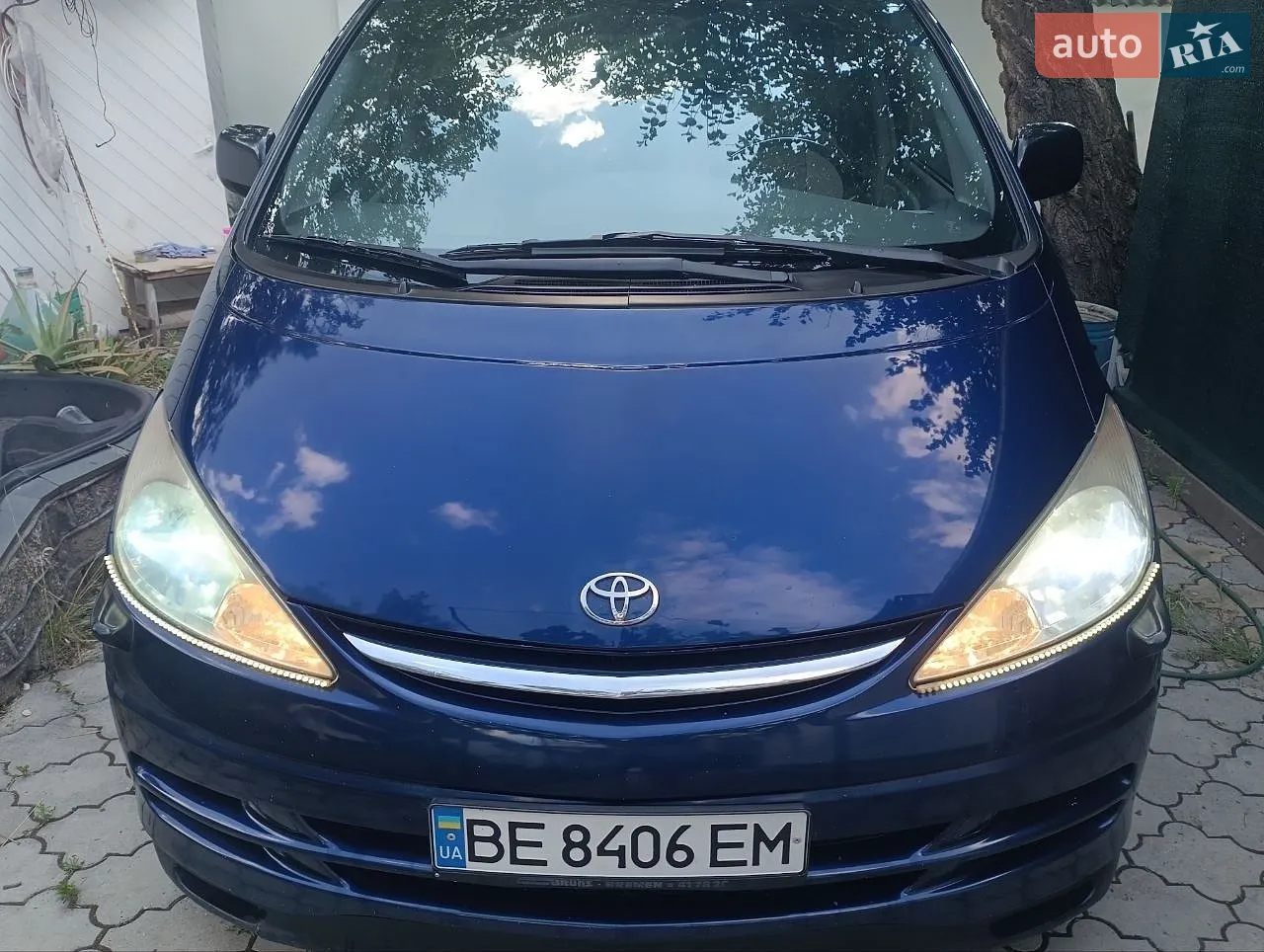 Toyota Previa, 2000