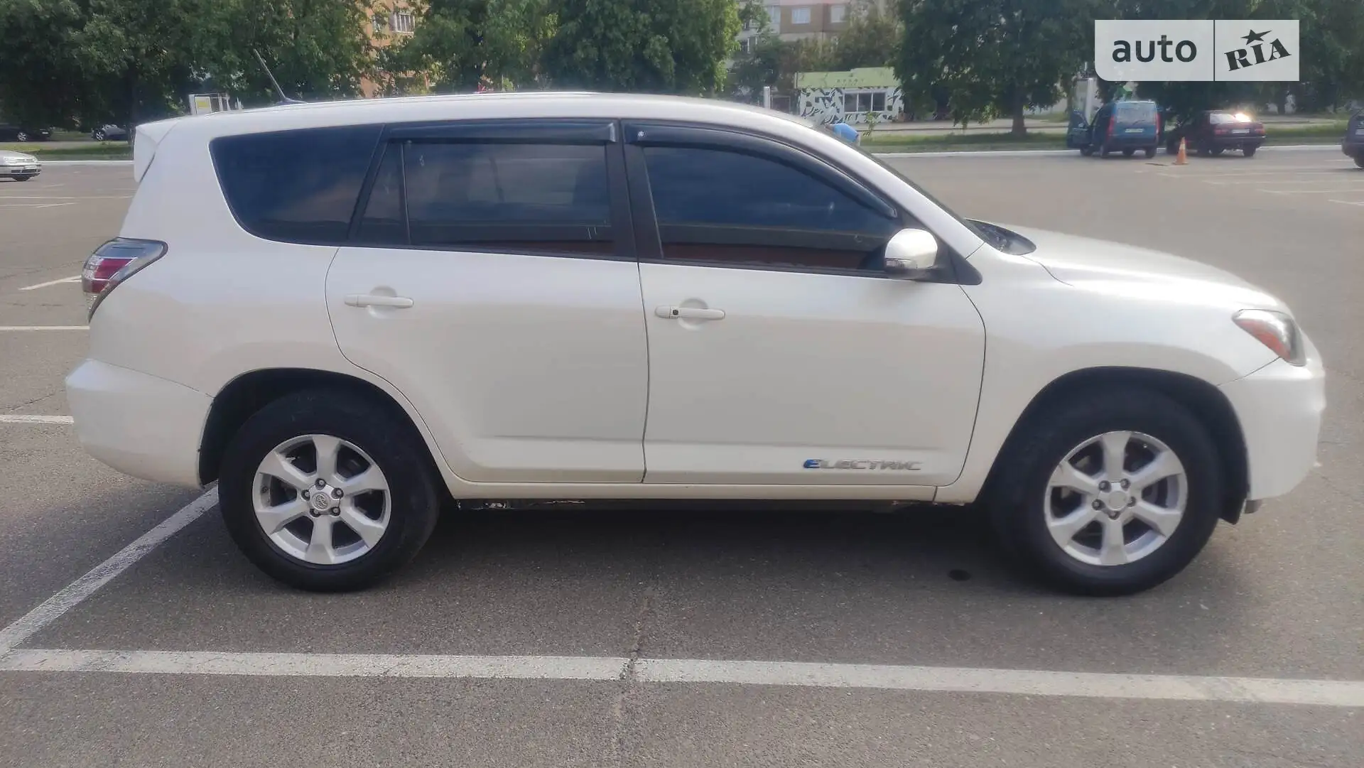 Toyota RAV4 EV, 2013