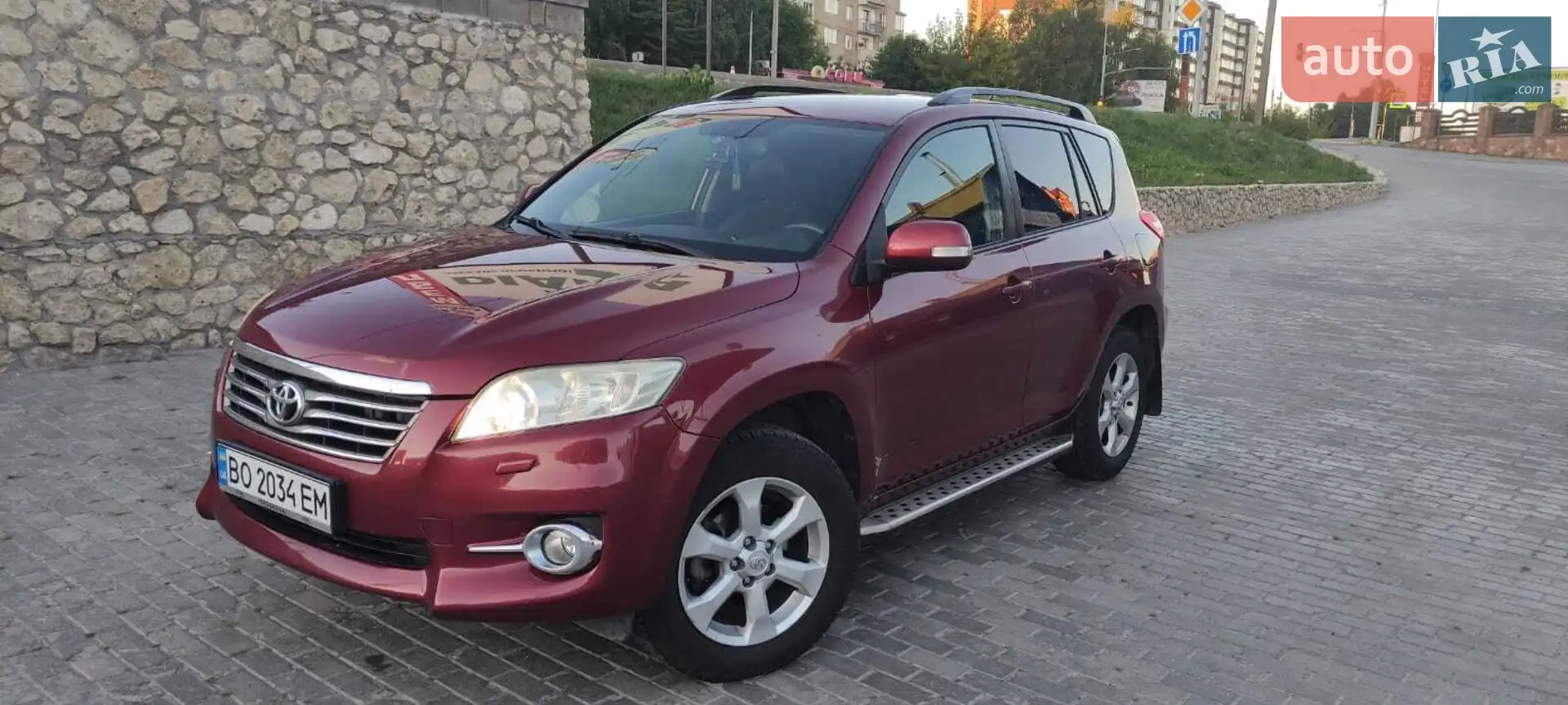 Toyota RAV4, 2010