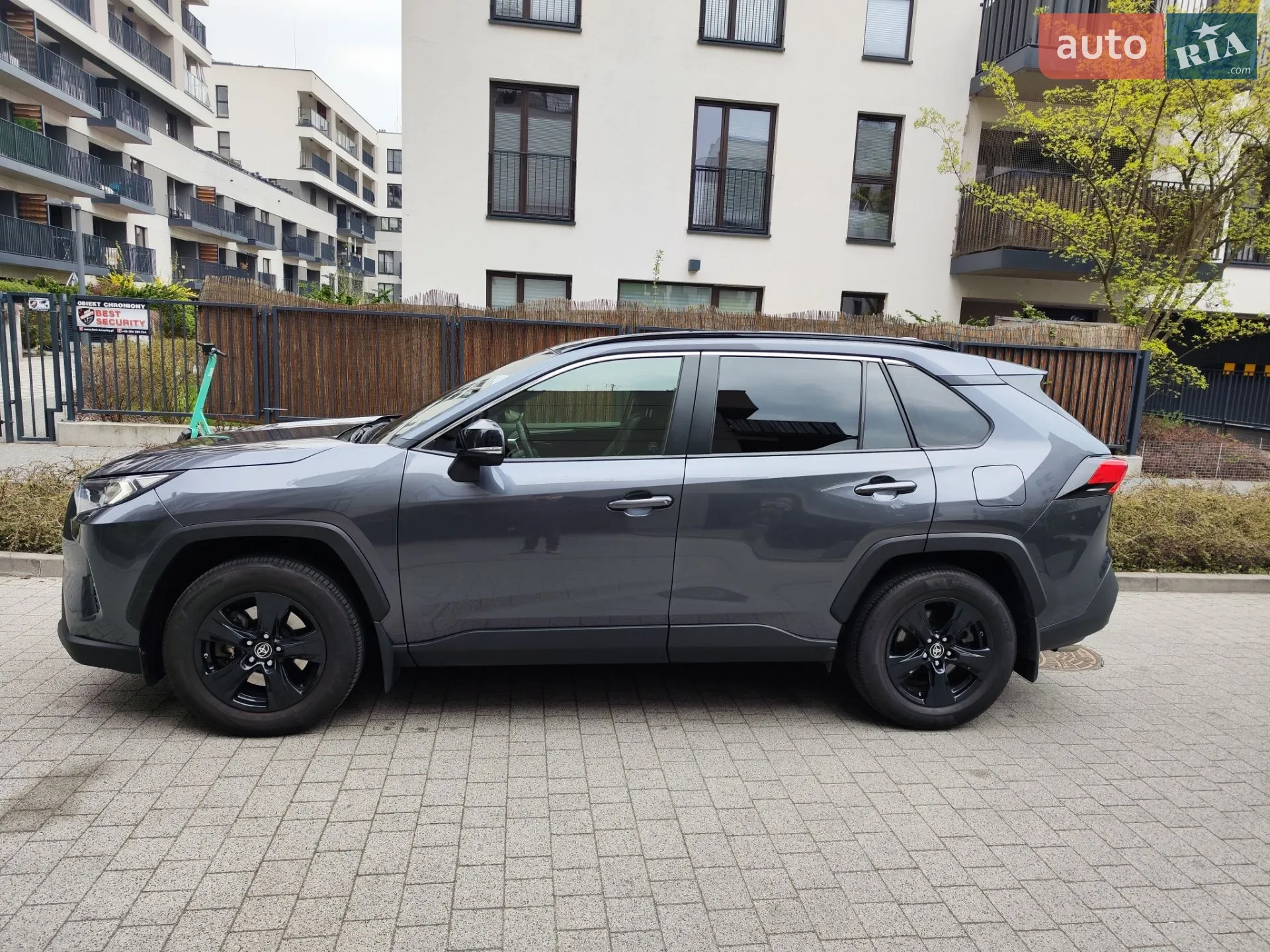 Toyota RAV4, 2021