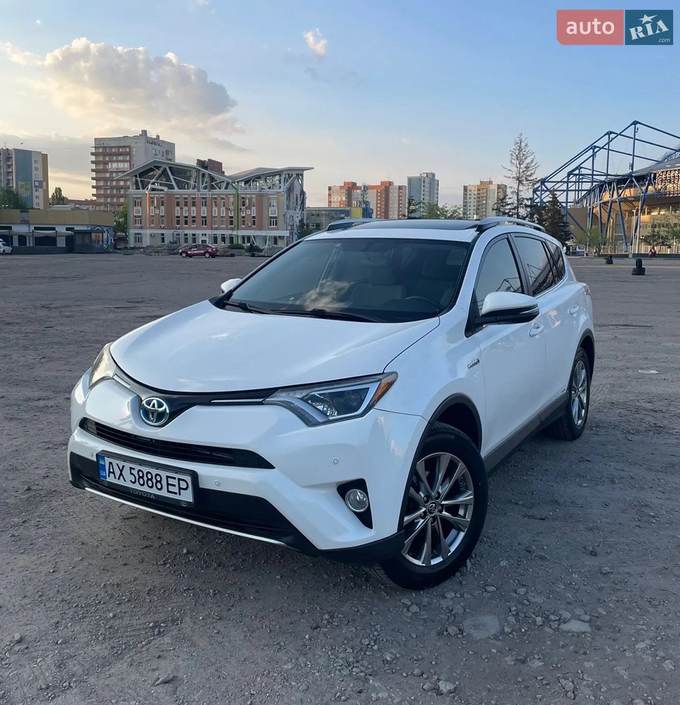 Toyota RAV4, 2016