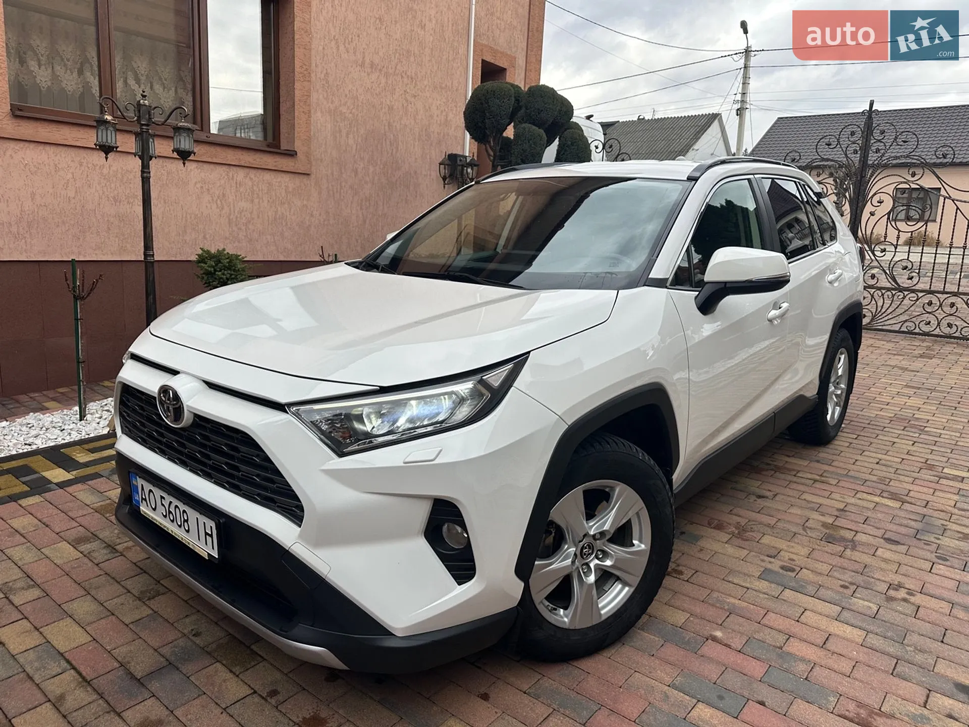 Toyota RAV4, 2019