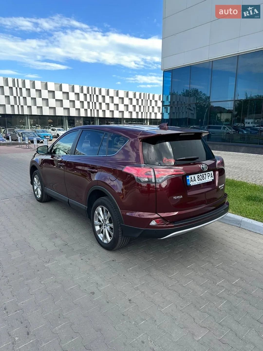Toyota RAV4, 2016