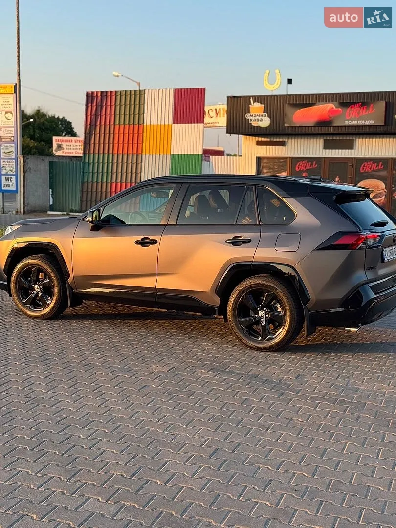 Toyota RAV4, 2020