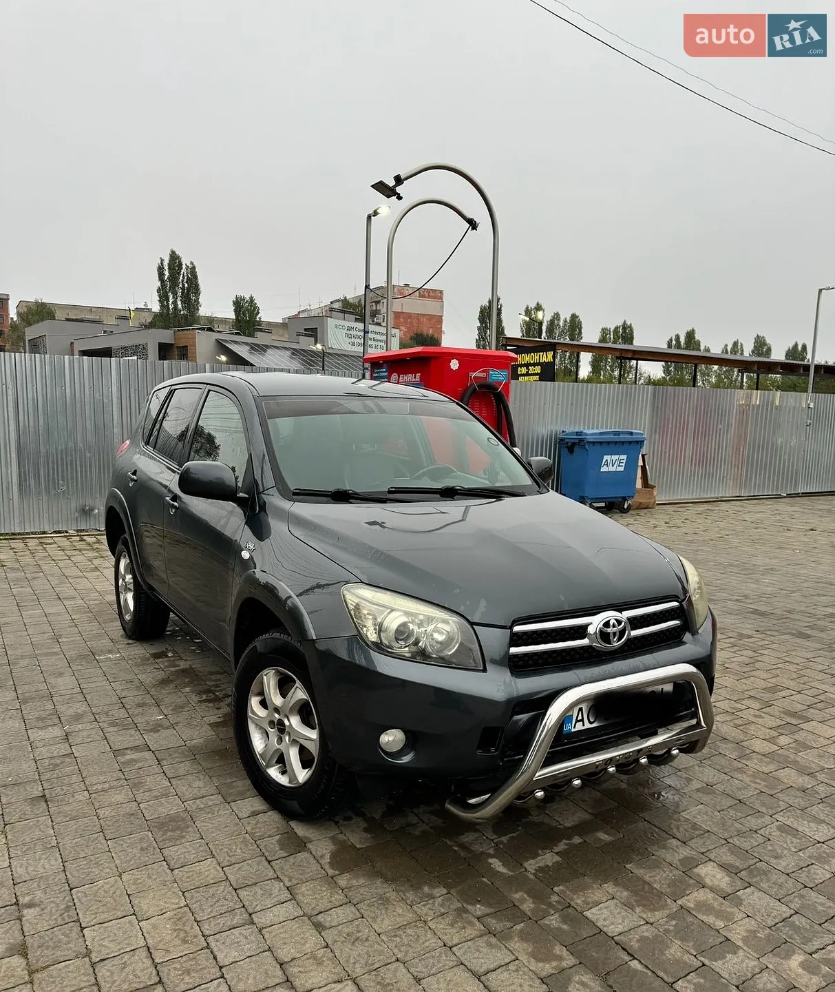 Toyota RAV4, 2005