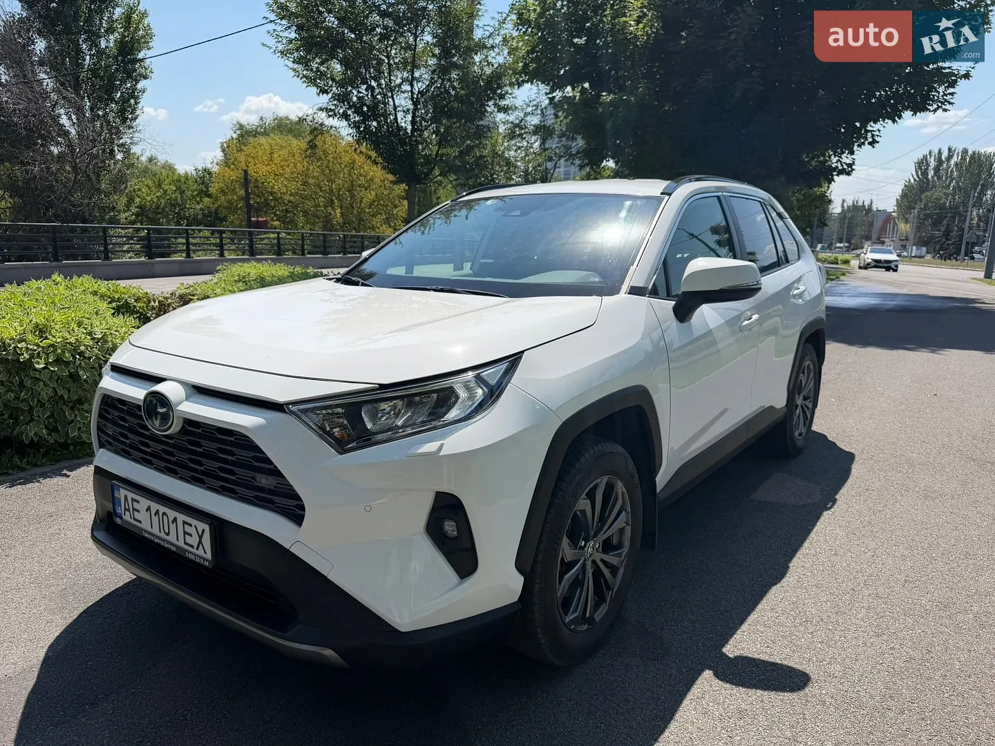 Toyota RAV4, 2023