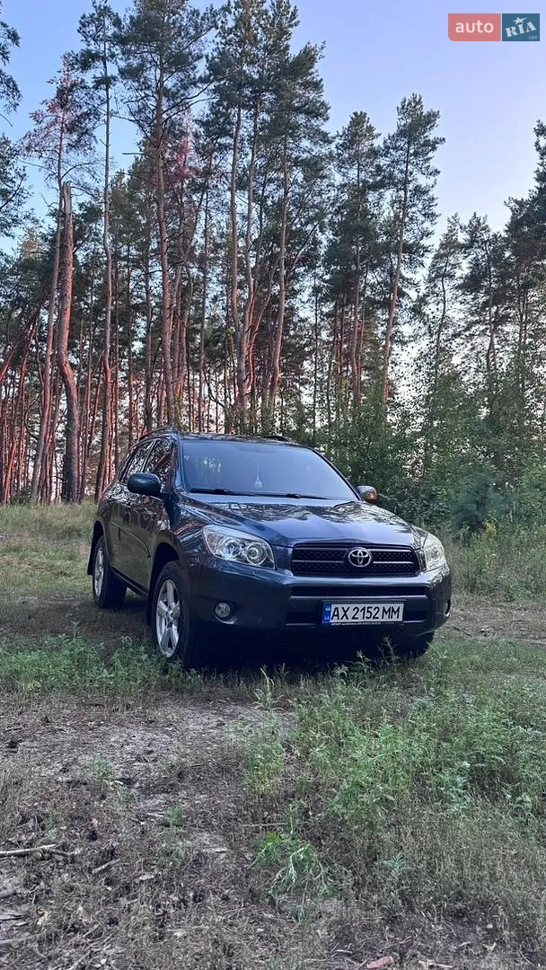Toyota RAV4, 2006