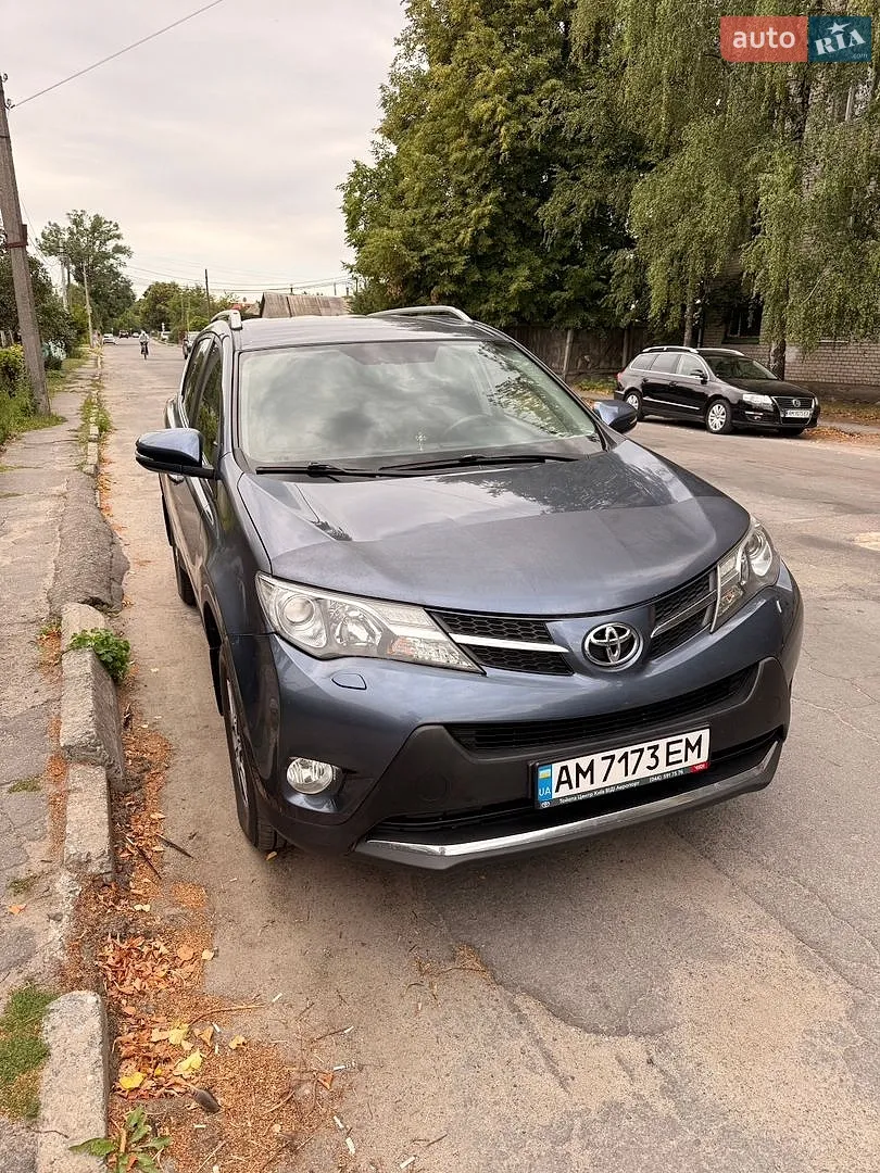 Toyota RAV4, 2013