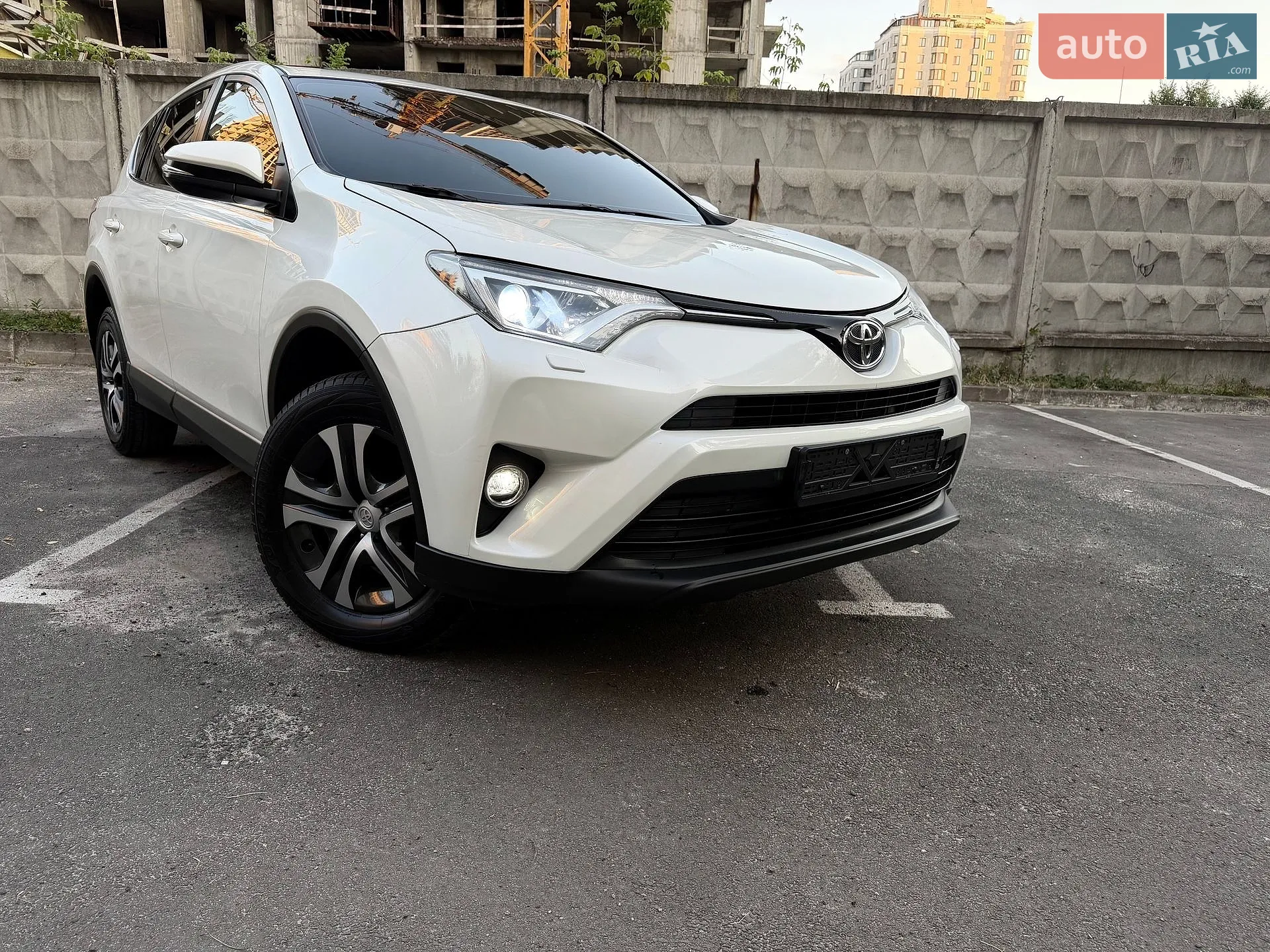 Toyota RAV4, 2016