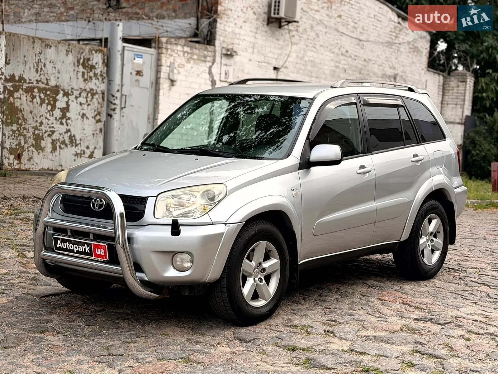 Toyota RAV4, 2004