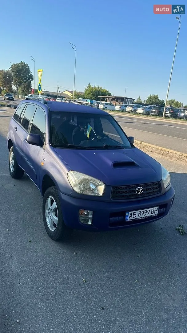 Toyota RAV4, 2002