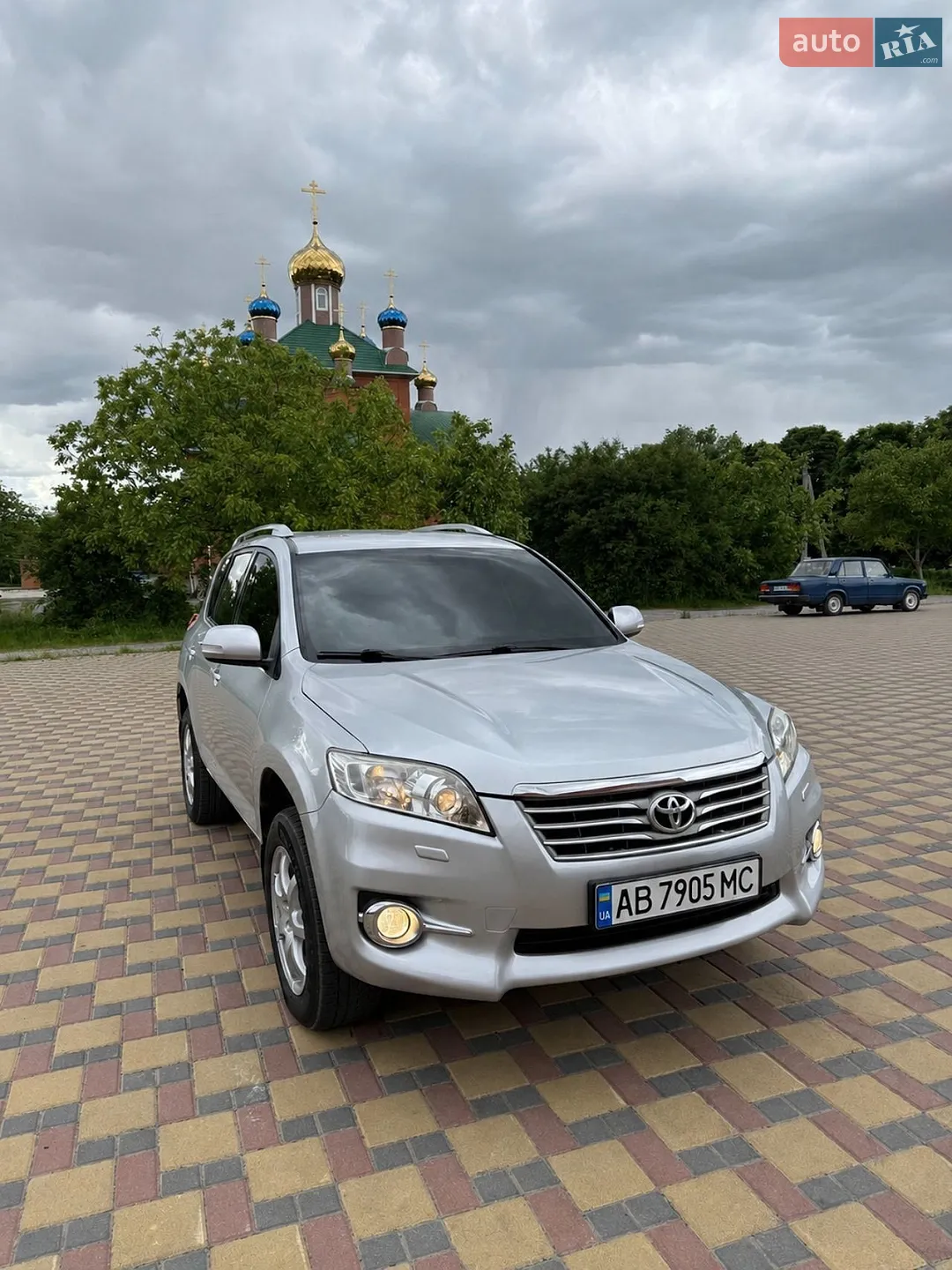 Toyota RAV4, 2010