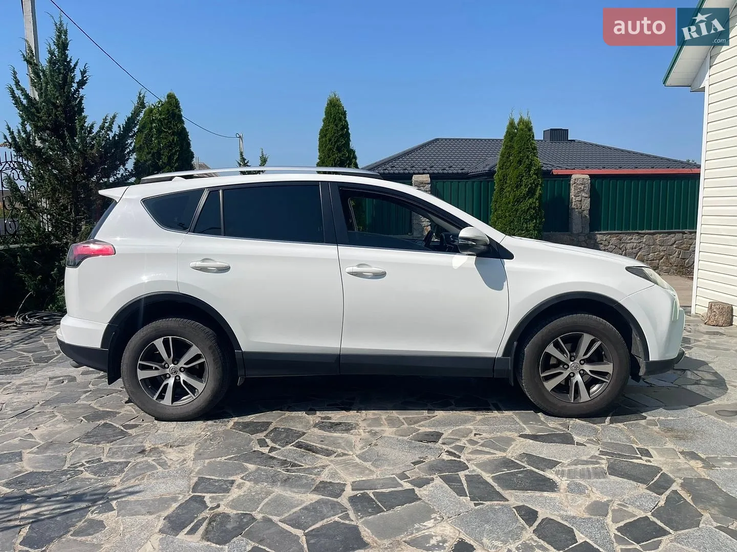 Toyota RAV4, 2017