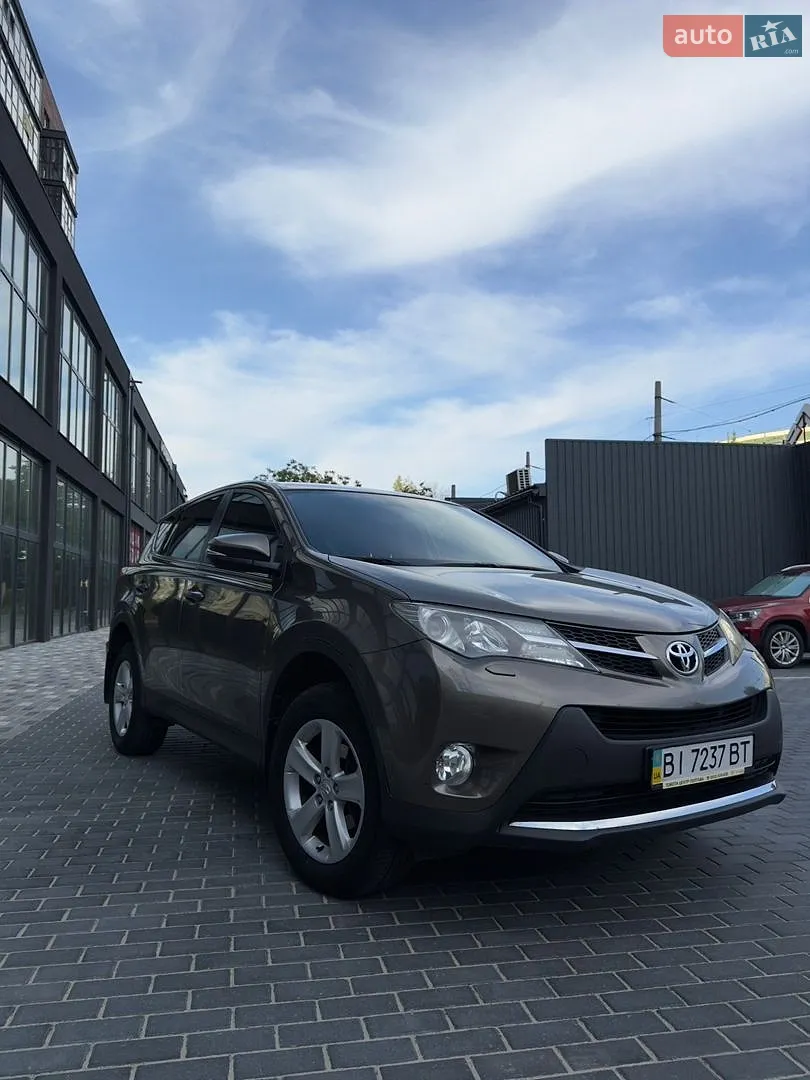Toyota RAV4, 2013